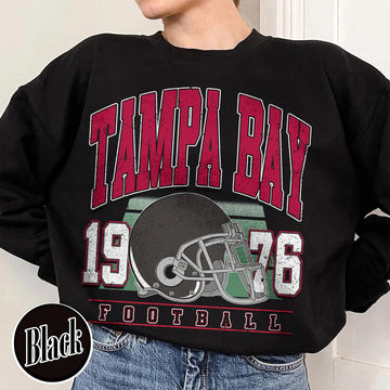 Unisex Tampa Bay football vintage crewneck sweatshirt for men and women