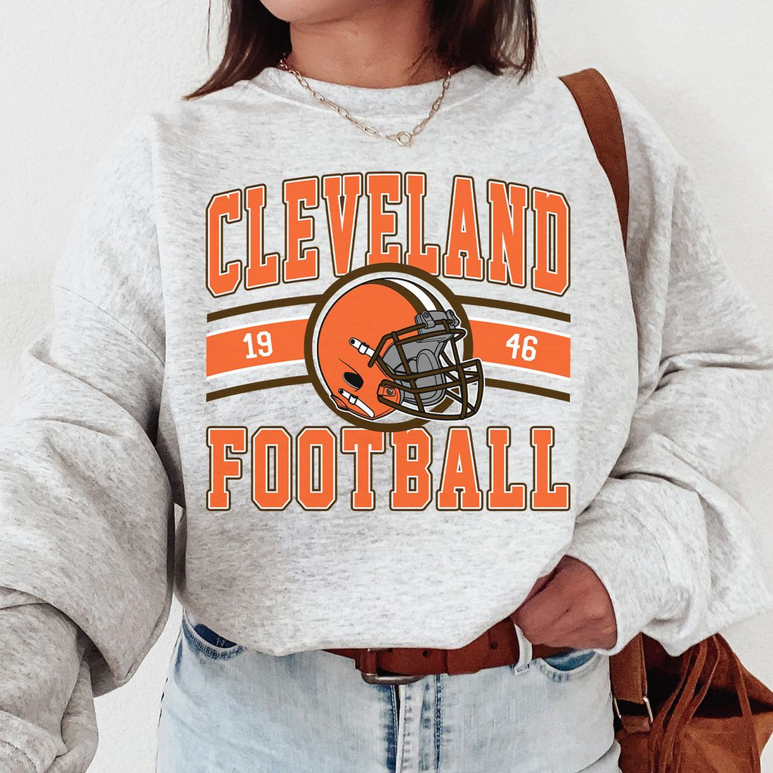 Unisex Cleveland football vintage crewneck sweatshirt for men and women