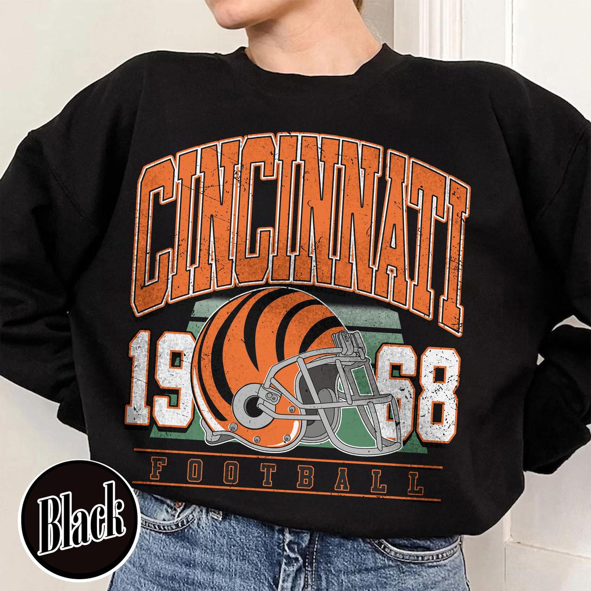 Unisex Cincinnati football vintage crewneck sweatshirt for men and women