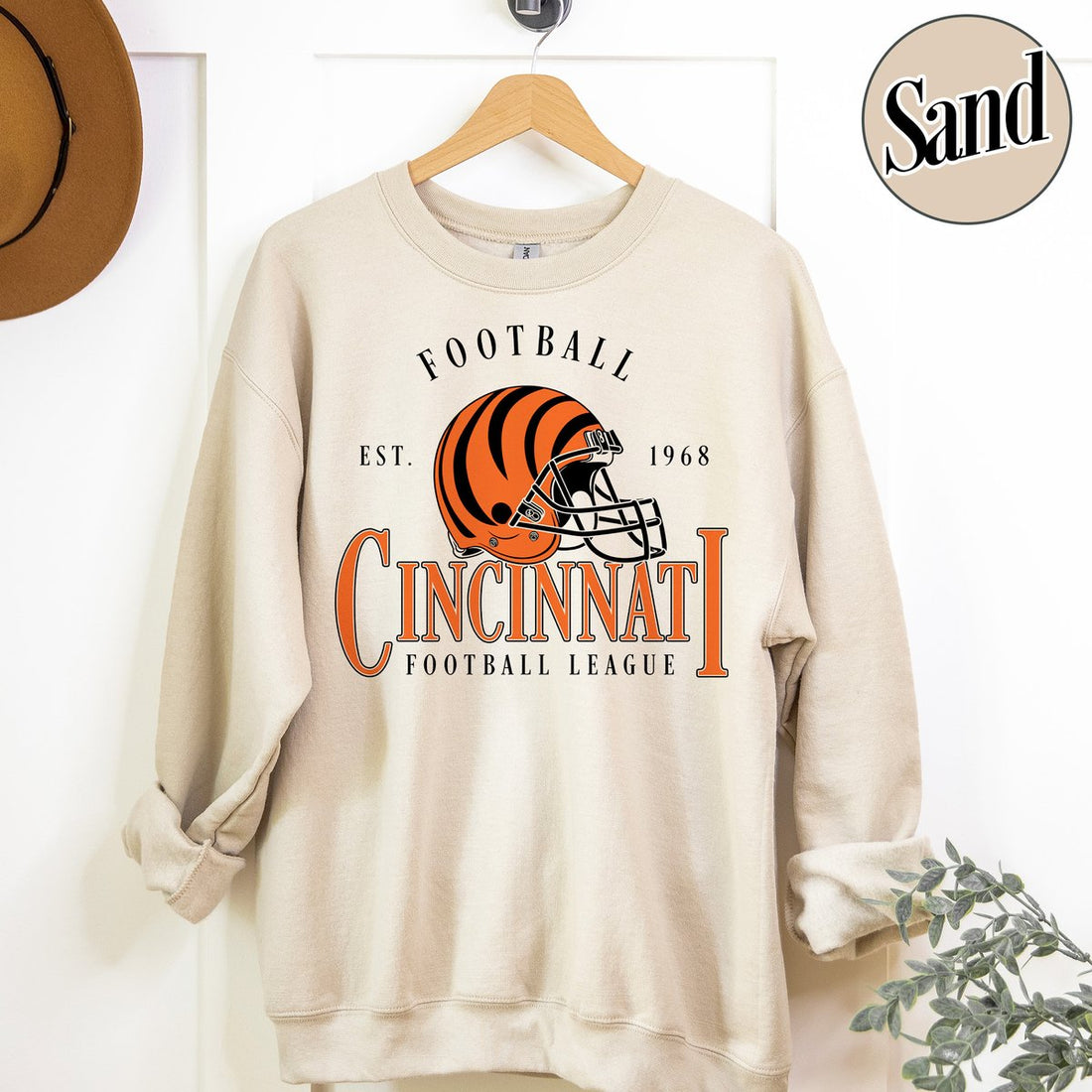 Unisex Cincinnati football vintage crewneck sweatshirt for men and women