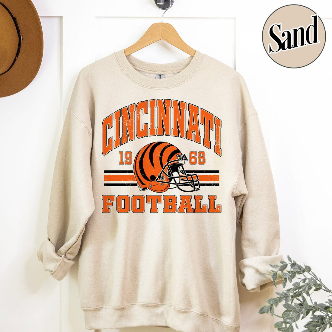Unisex Cincinnati football vintage crewneck sweatshirt for men and women