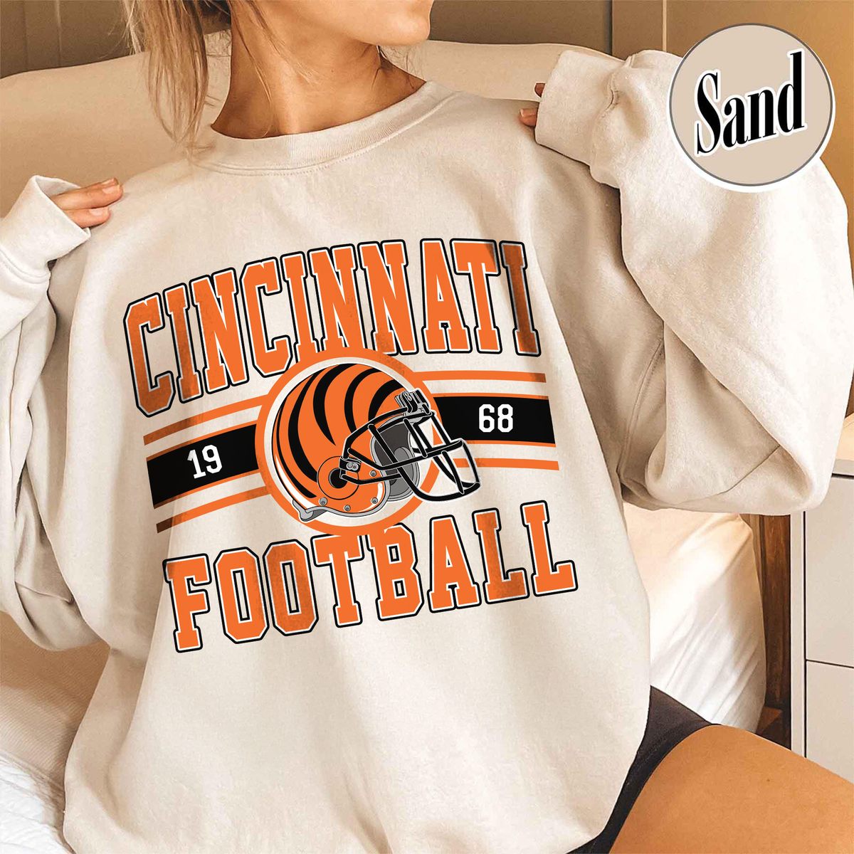 Unisex Cincinnati football vintage crewneck sweatshirt for men and women