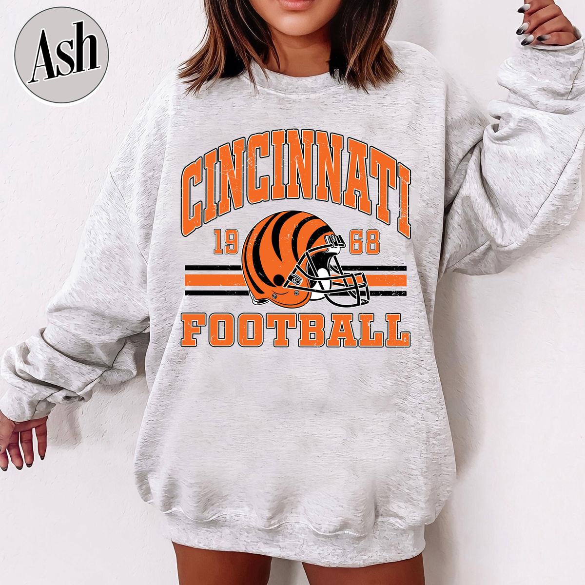 Unisex Cincinnati football vintage crewneck sweatshirt for men and women