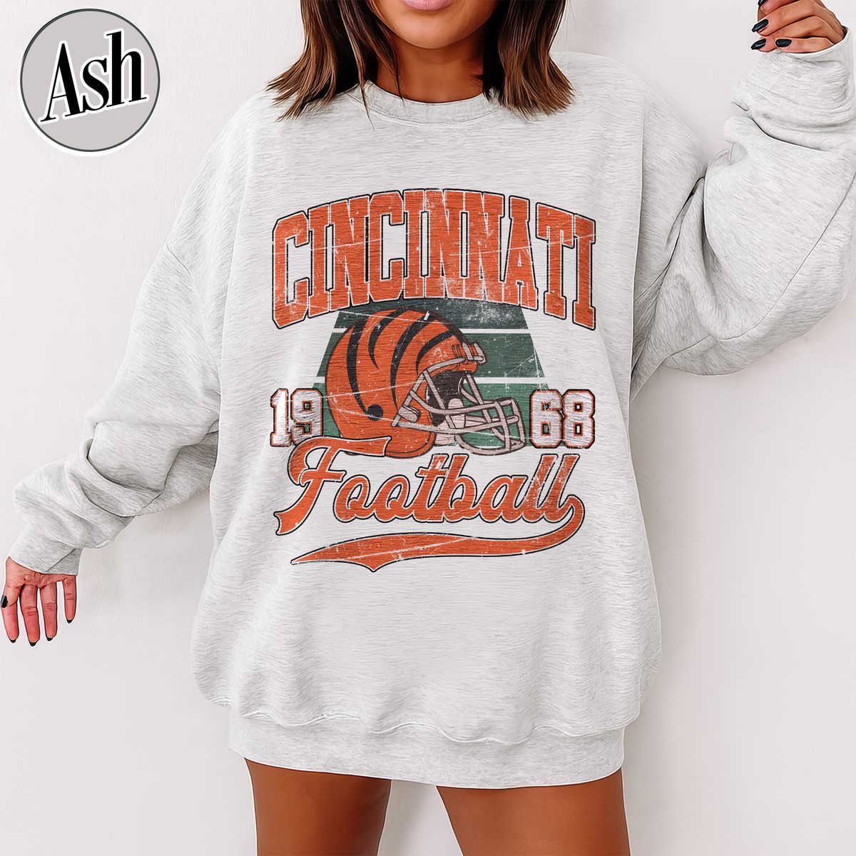 Unisex Cincinnati football vintage crewneck sweatshirt for men and women