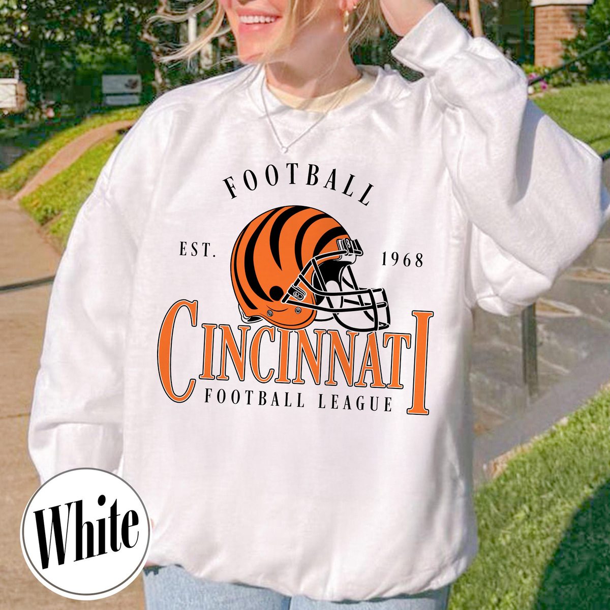 Unisex Cincinnati football vintage crewneck sweatshirt for men and women