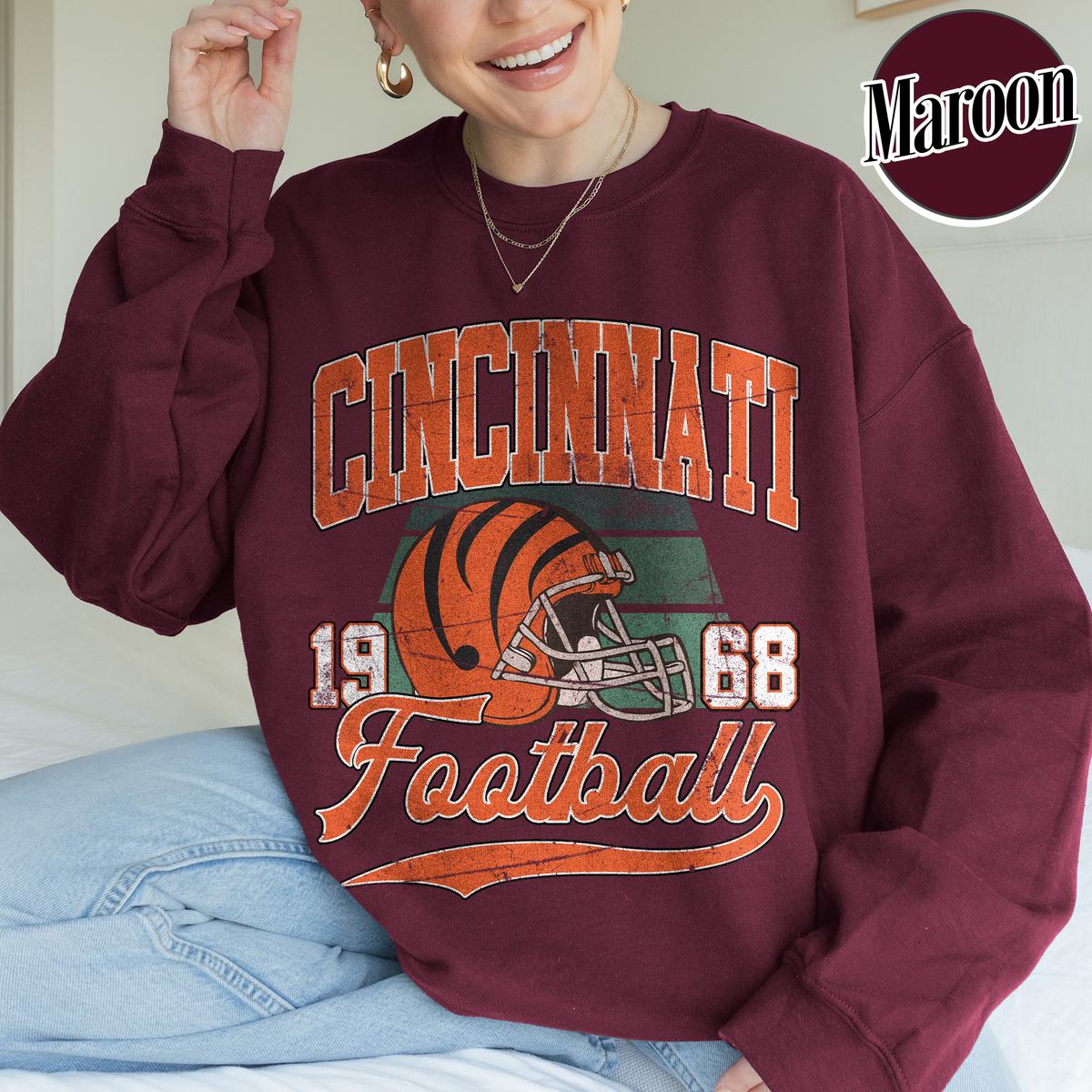 Unisex Cincinnati football vintage crewneck sweatshirt for men and women