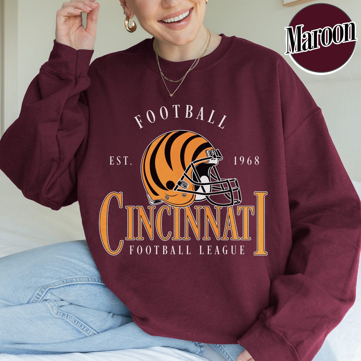 Unisex Cincinnati football vintage crewneck sweatshirt for men and women