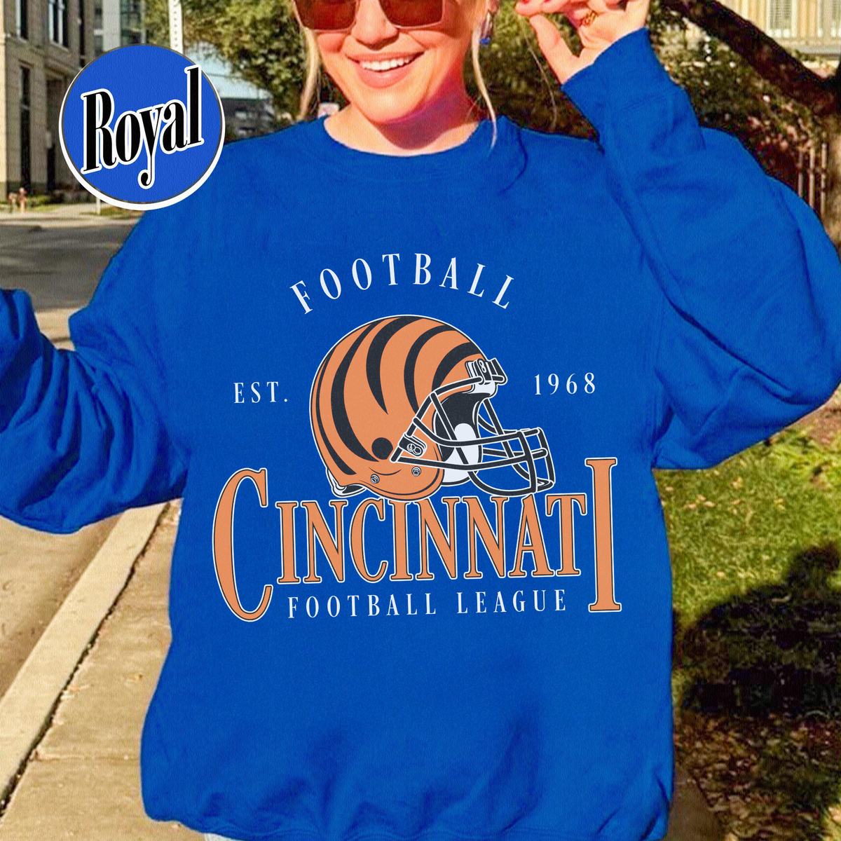 Unisex Cincinnati football vintage crewneck sweatshirt for men and women