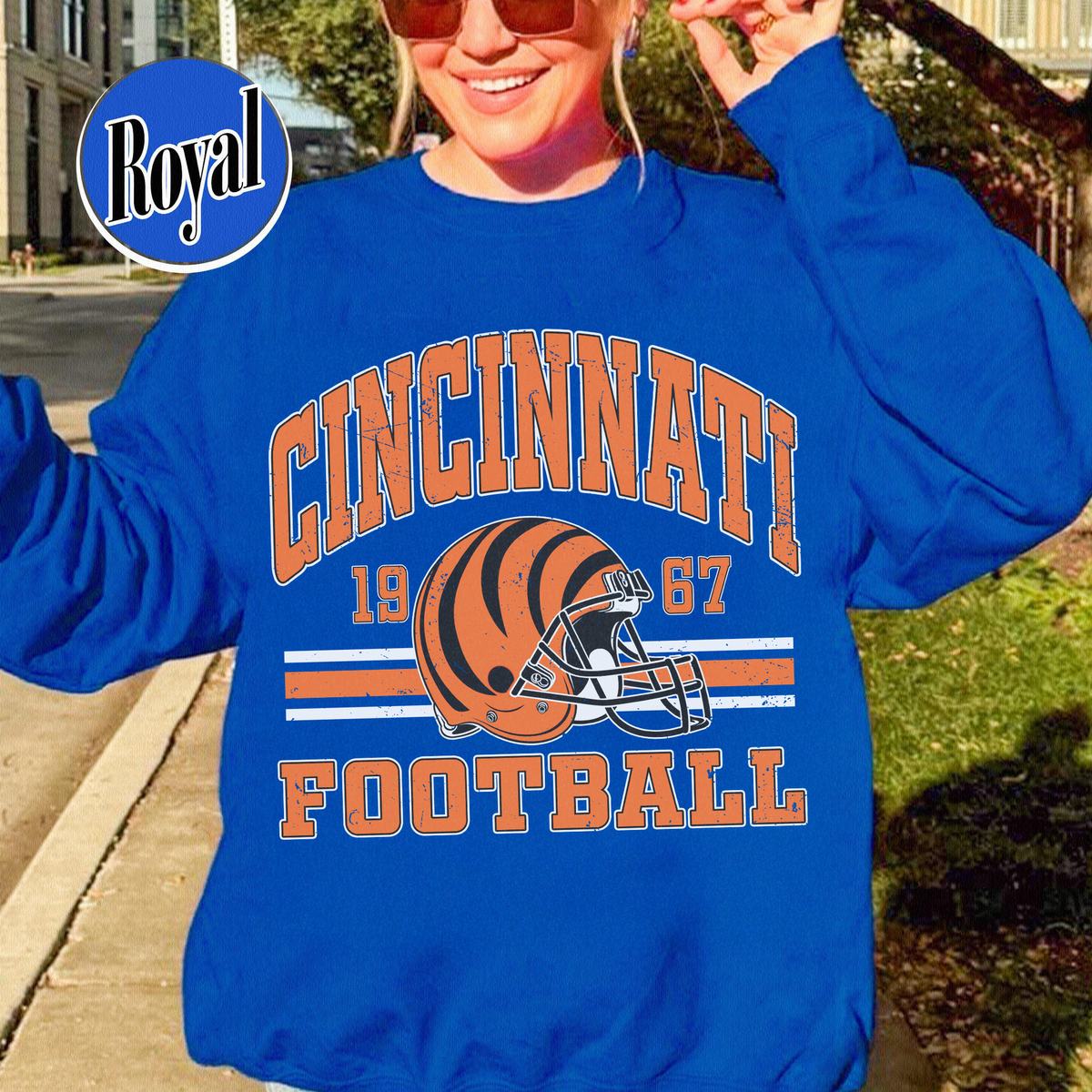 Unisex Cincinnati football vintage crewneck sweatshirt for men and women