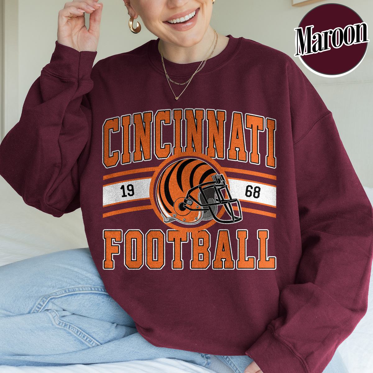 Unisex Cincinnati football vintage crewneck sweatshirt for men and women