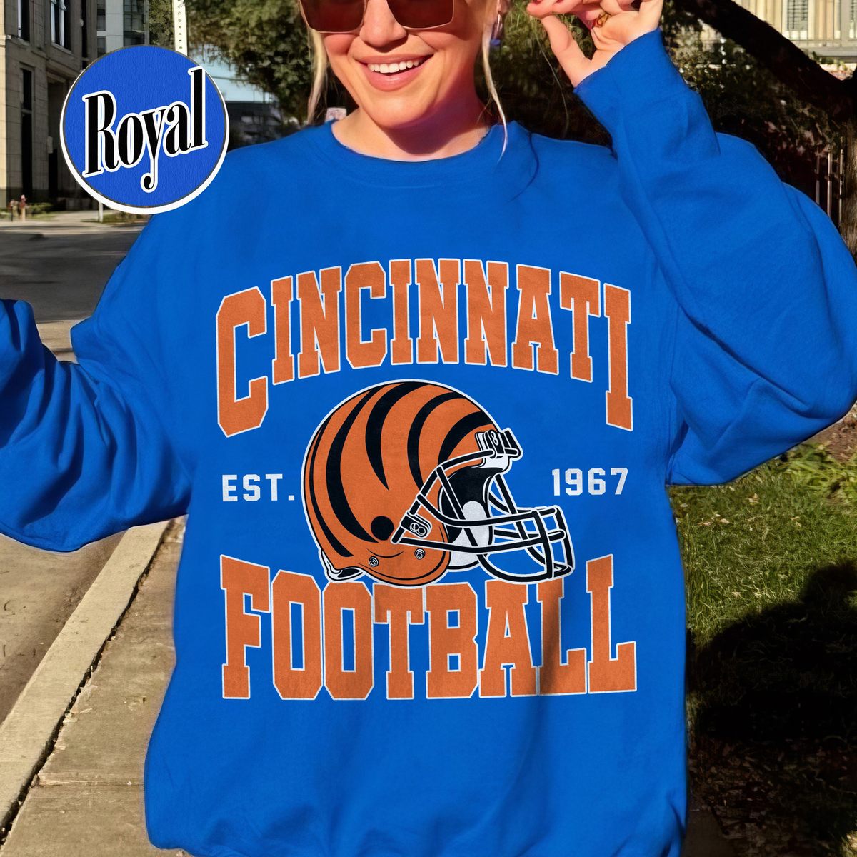 Unisex Cincinnati football vintage crewneck sweatshirt for men and women