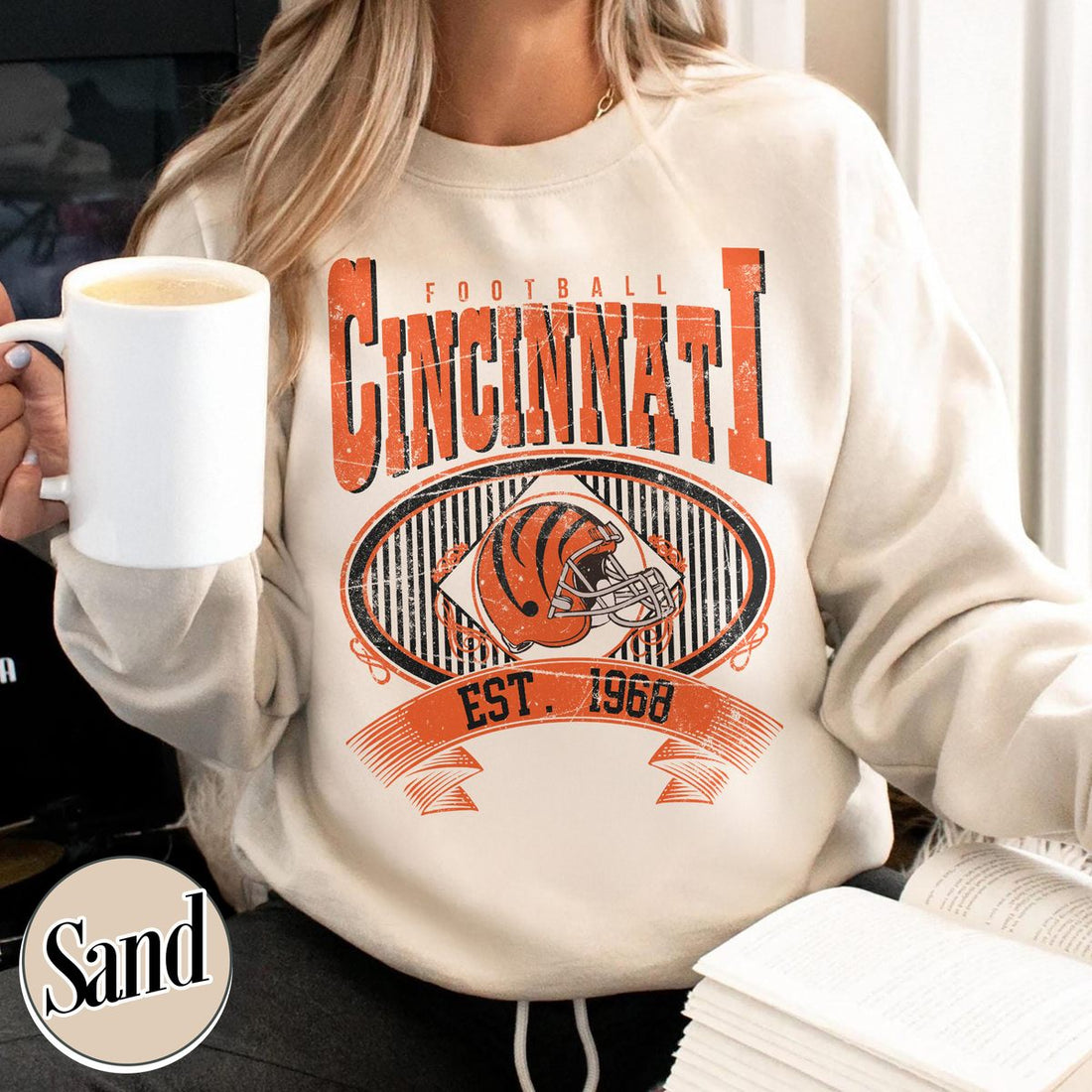 Unisex Cincinnati football vintage crewneck sweatshirt for men and women