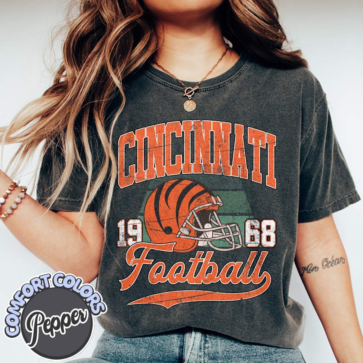 Unisex Cincinnati football vintage t-shirt for men and women