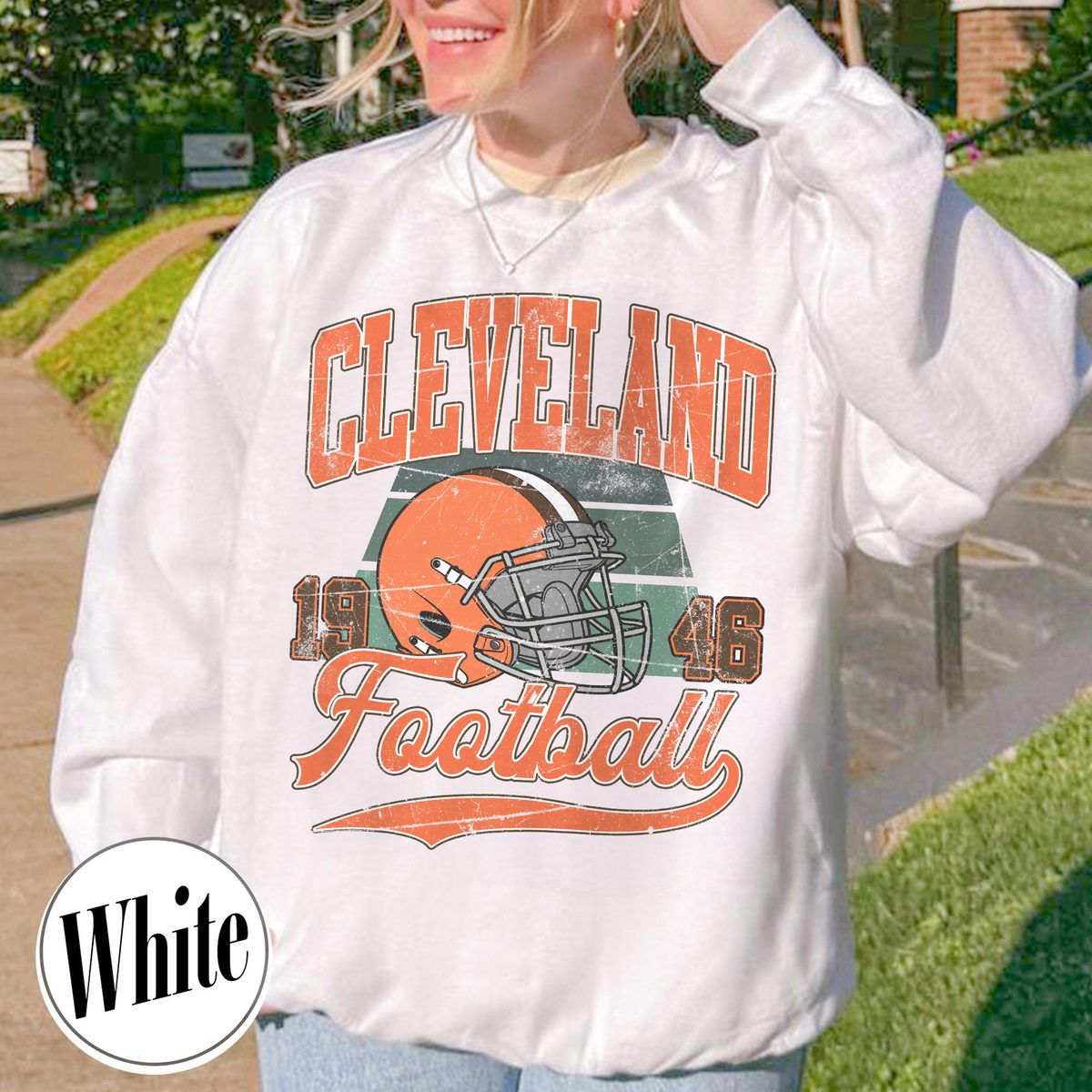 Unisex Cleveland football vintage crewneck sweatshirt for men and women