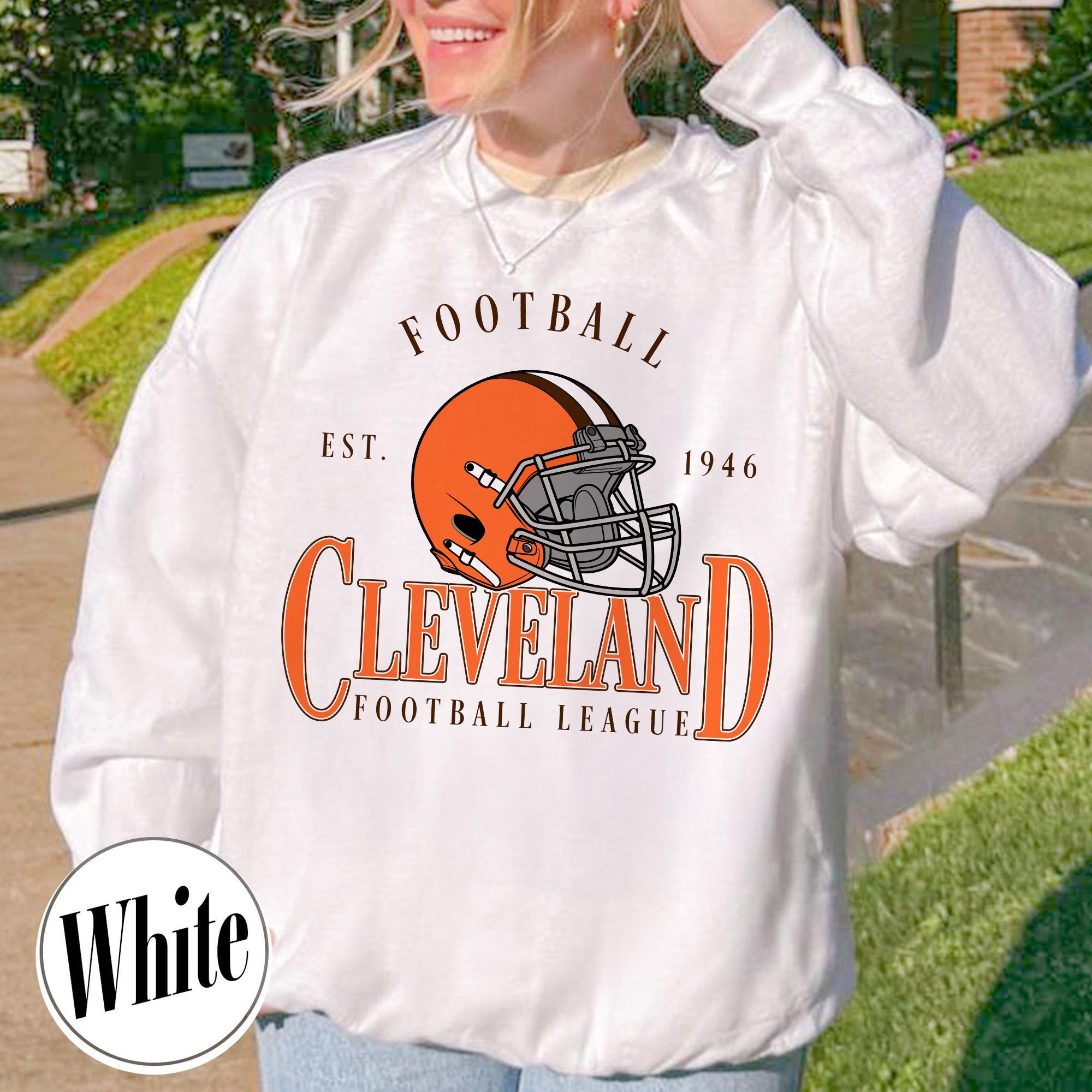 Unisex Cleveland football vintage crewneck sweatshirt for men and women