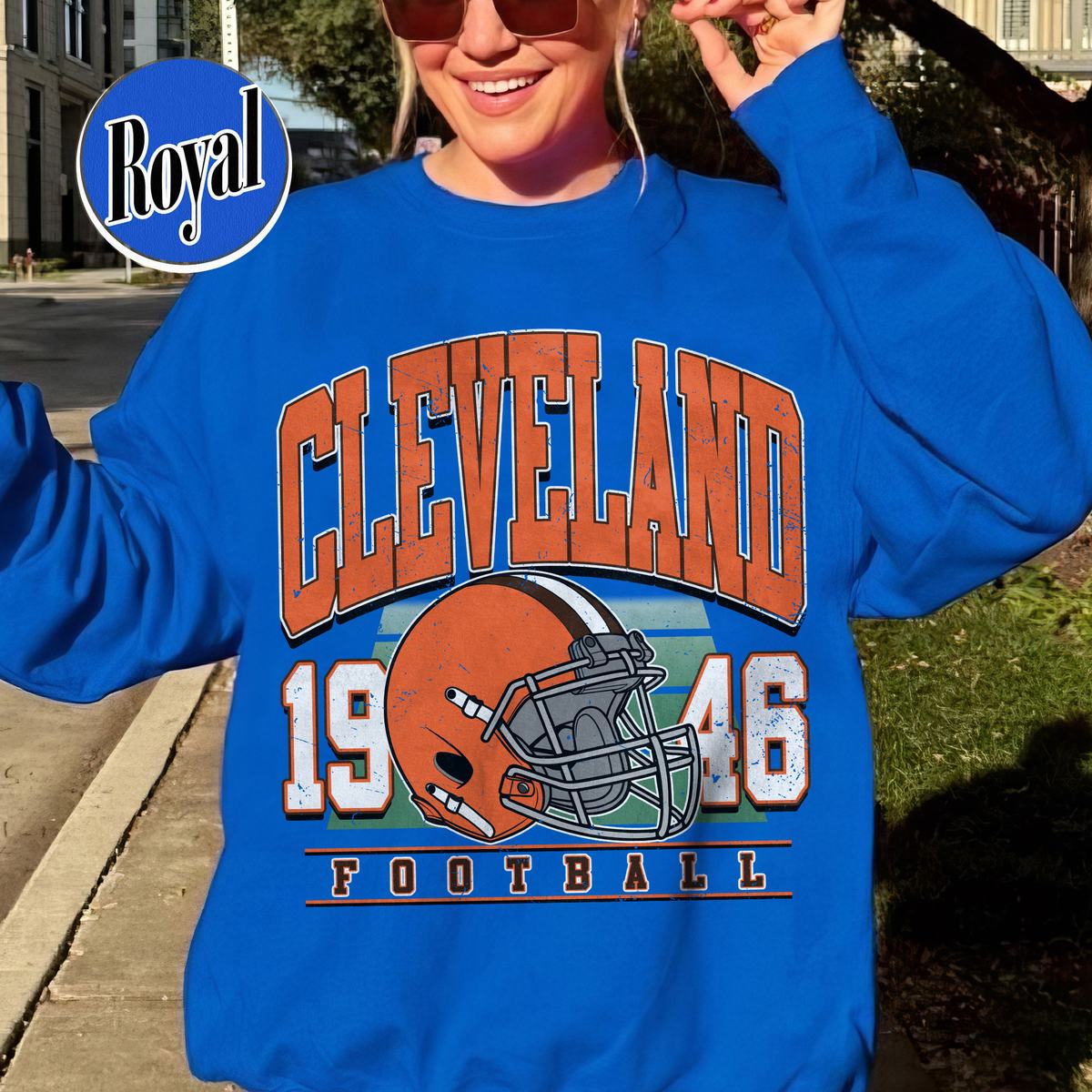 Unisex Cleveland football vintage crewneck sweatshirt for men and women