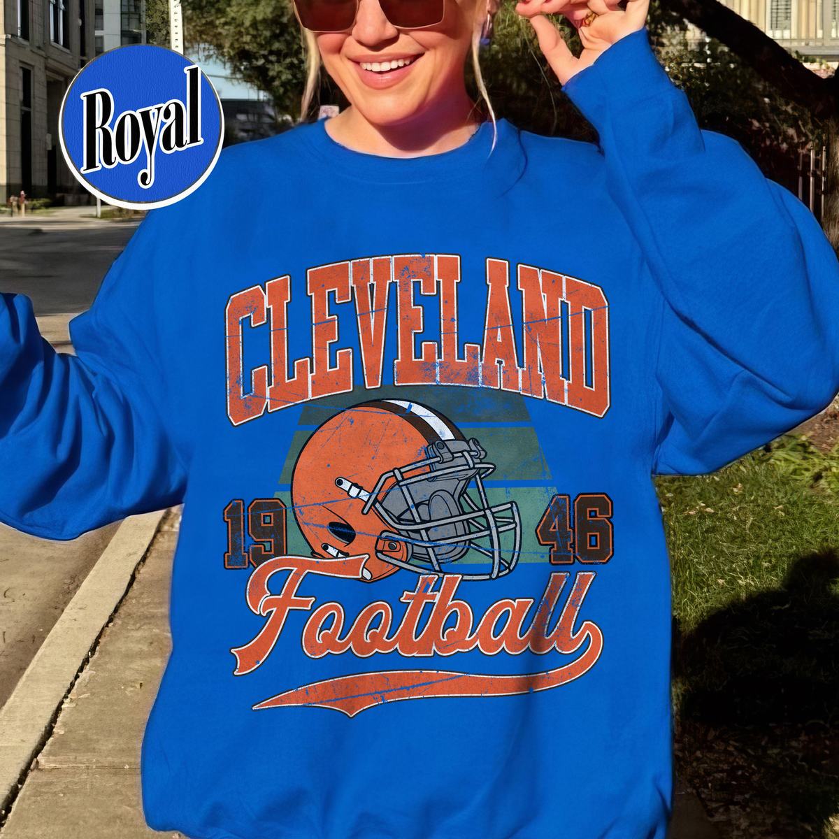 Unisex Cleveland football vintage crewneck sweatshirt for men and women
