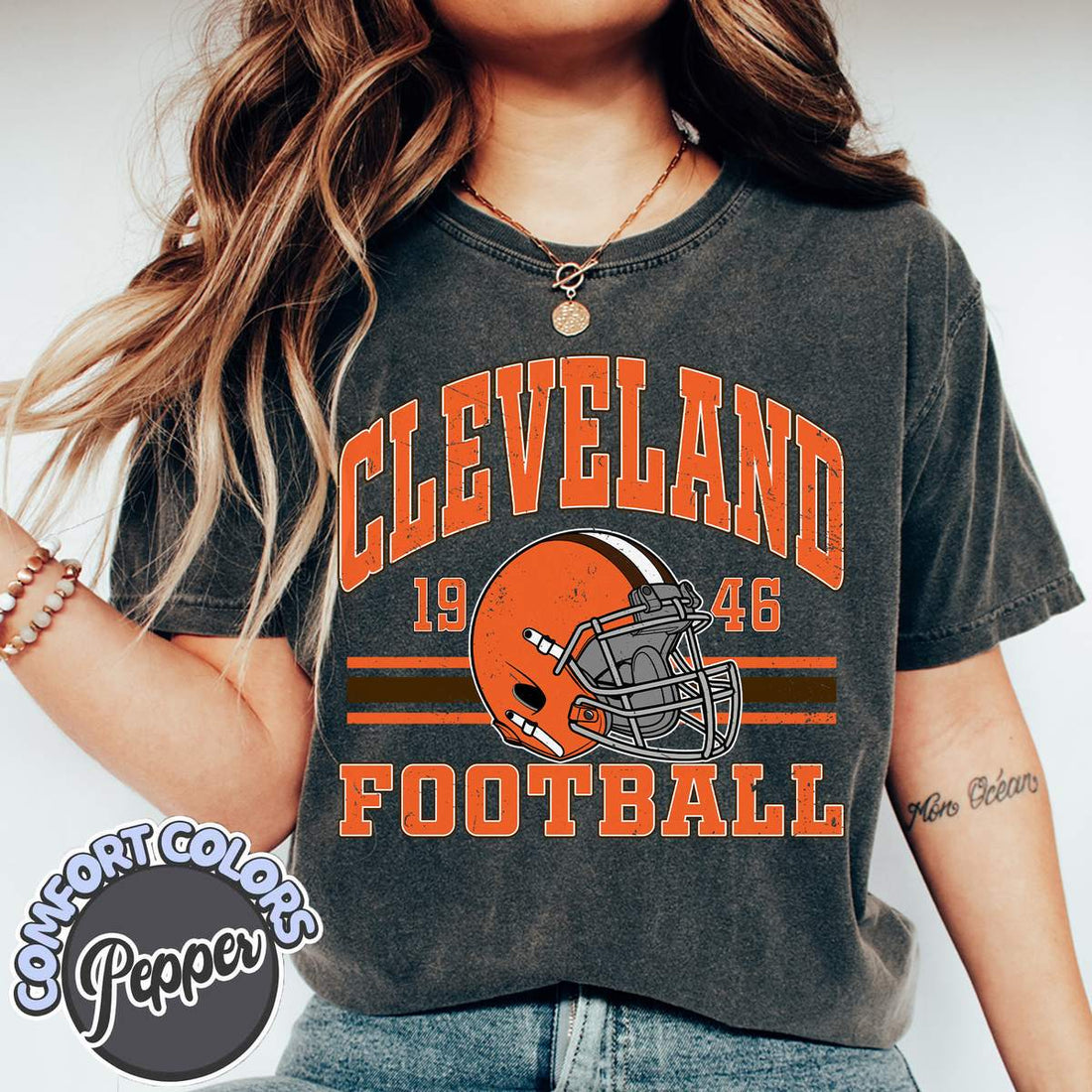 Unisex Cleveland football vintage t-shirt for men and women