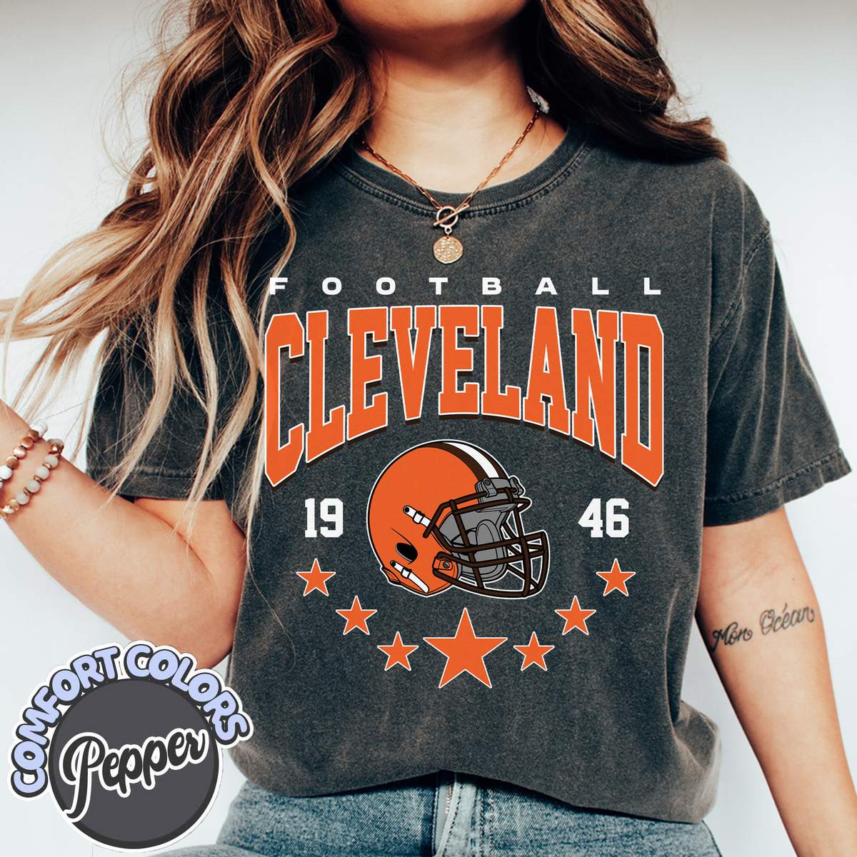 Unisex Cleveland football vintage t-shirt for men and women