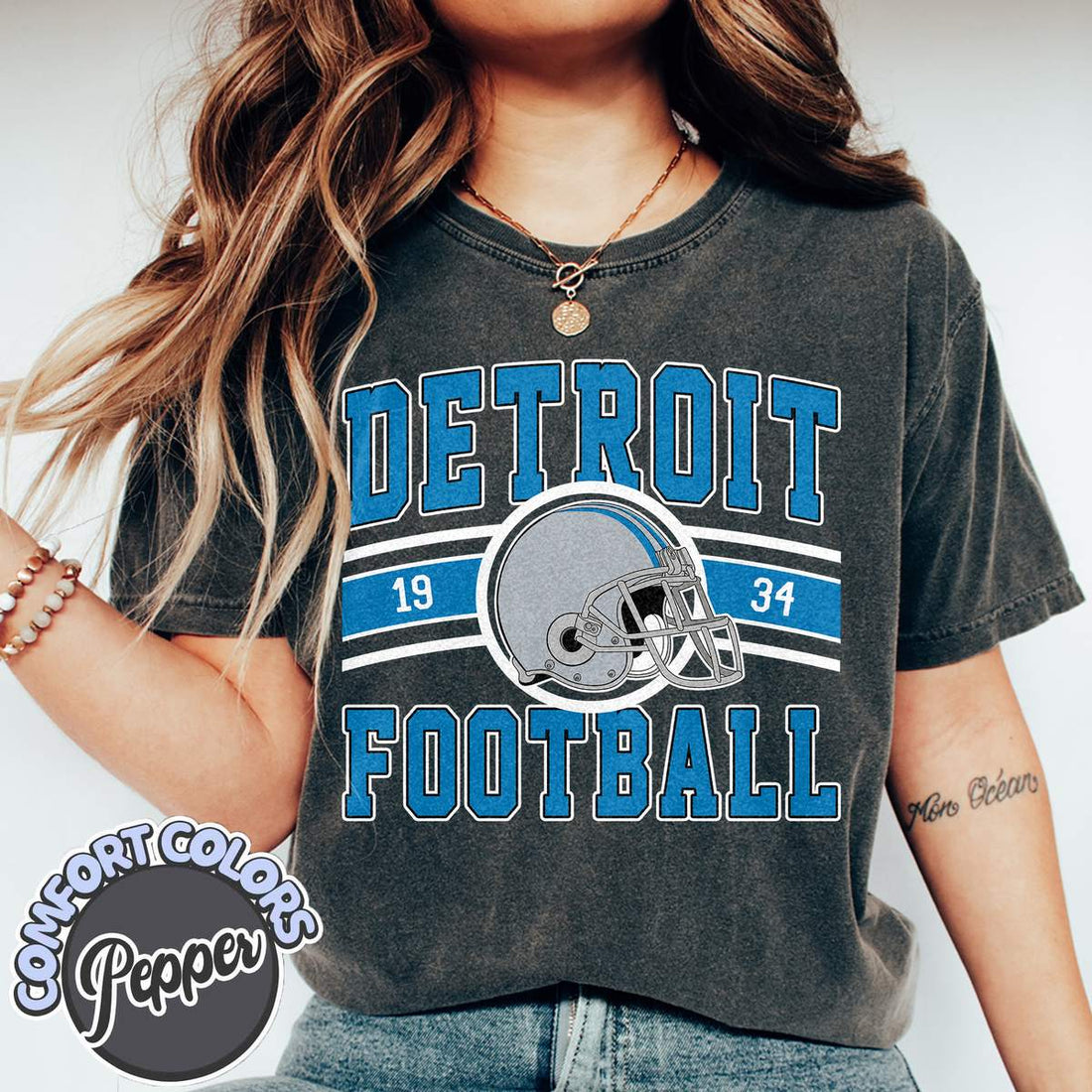 Unisex Detroit football vintage t-shirt for men and women