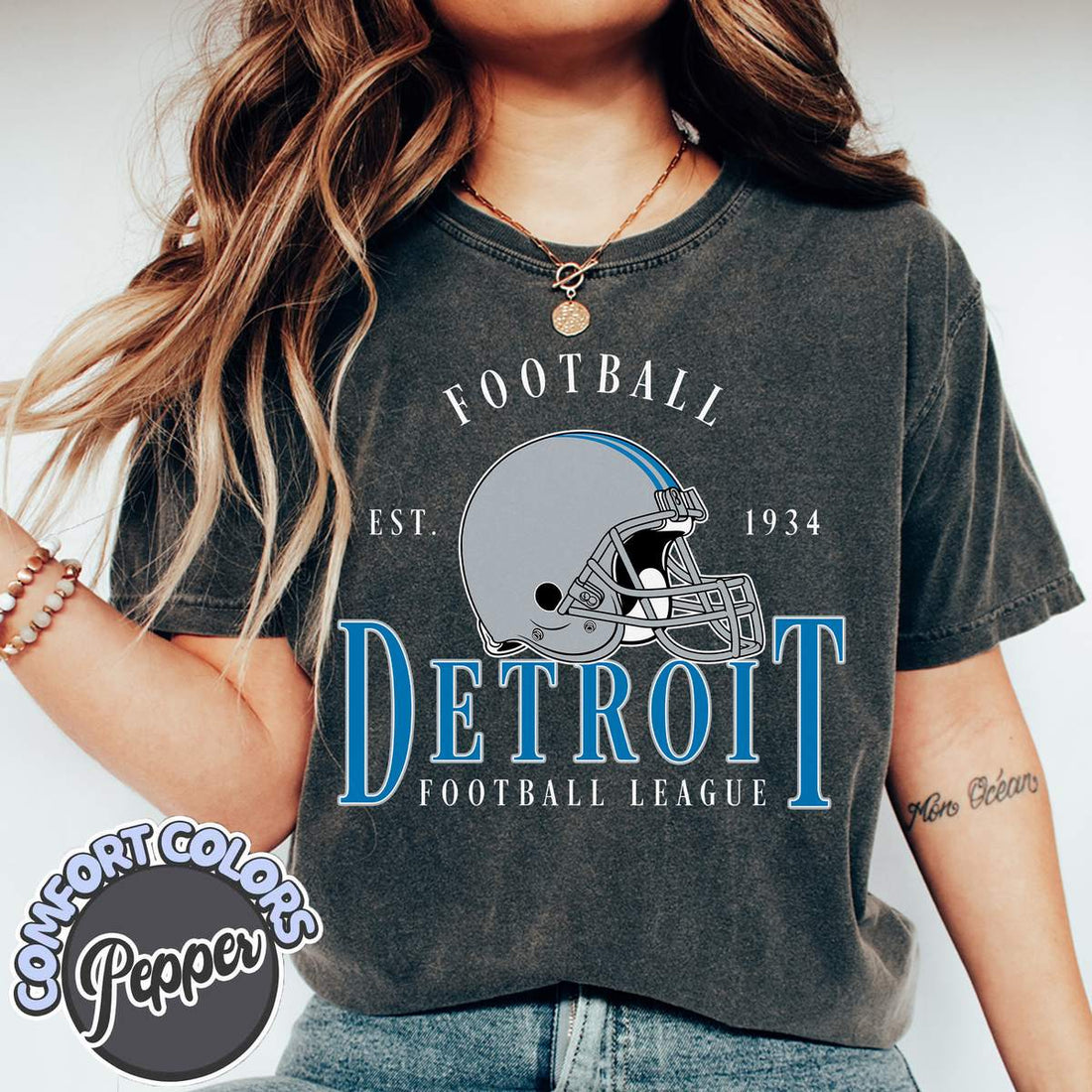 Unisex Detroit football vintage t-shirt for men and women