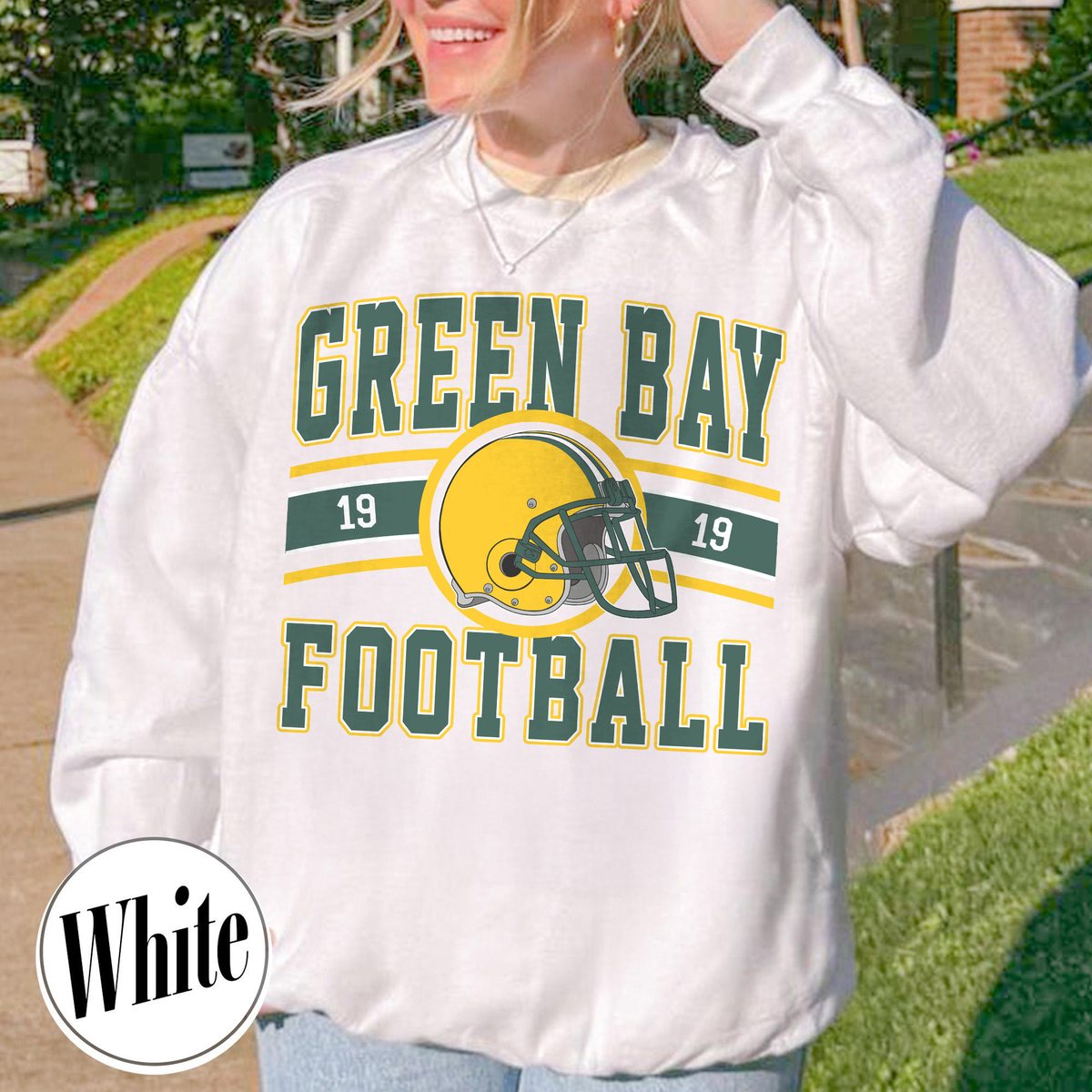 Unisex Green Bay football vintage crewneck sweatshirt for men and women