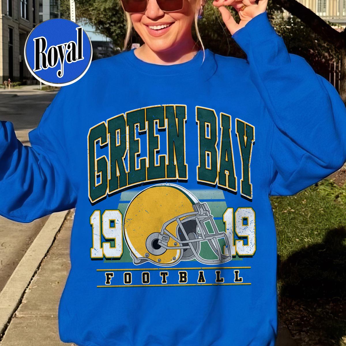 Unisex Green Bay football vintage crewneck sweatshirt for men and women