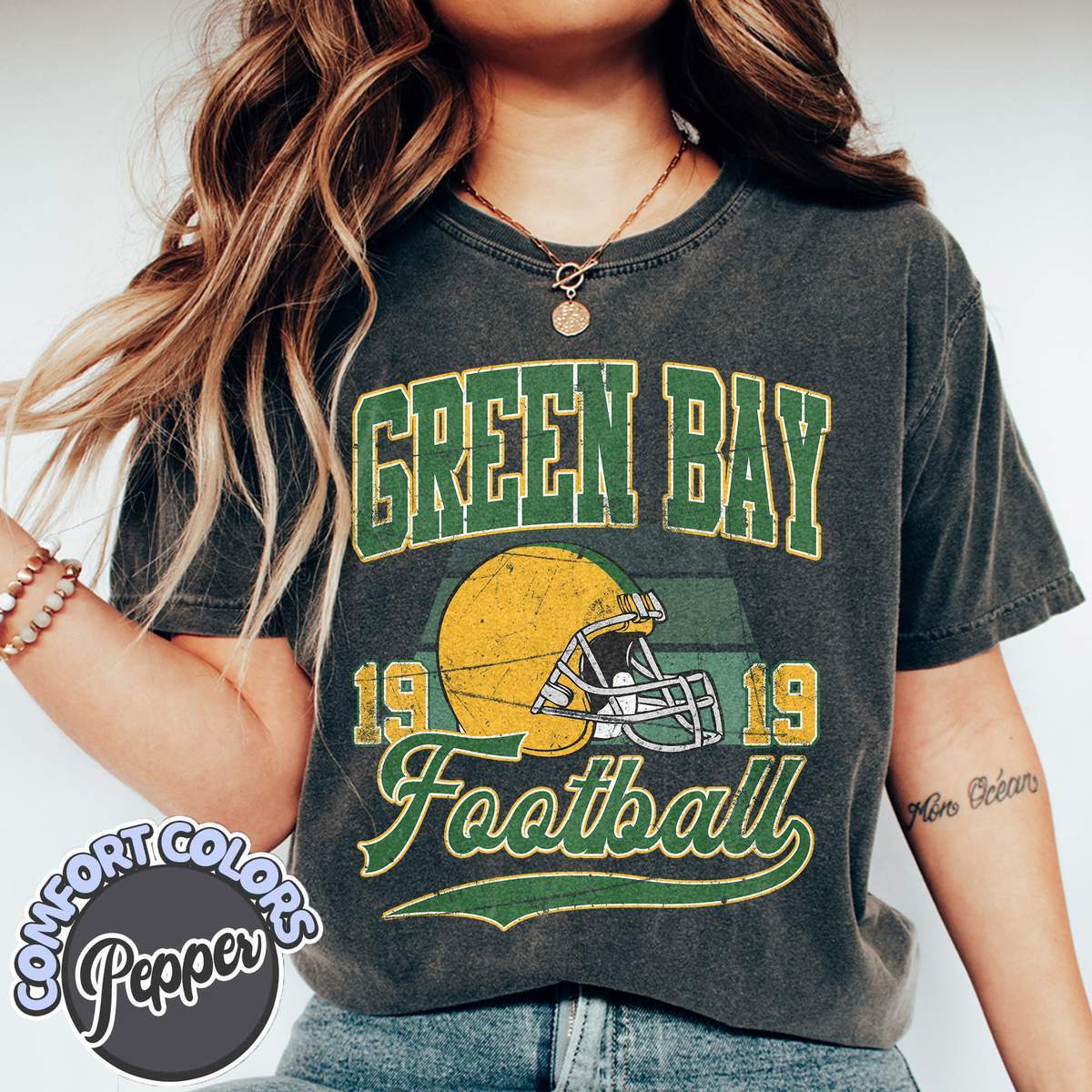 Unisex Green Bay football vintage t-shirt for men and women