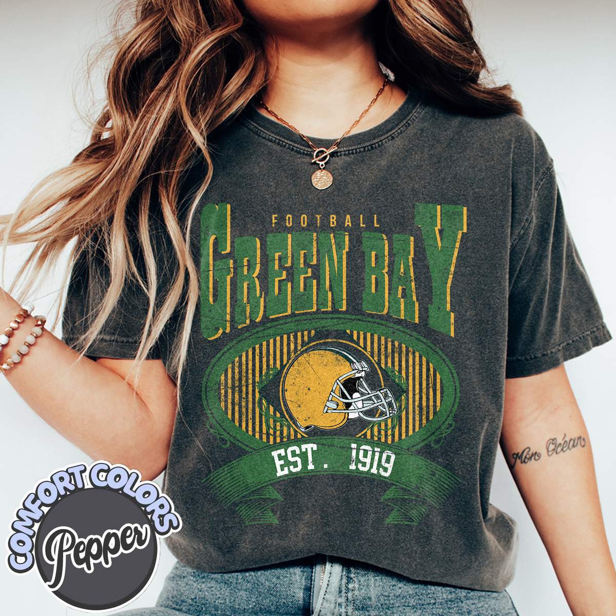Unisex Green Bay football vintage t-shirt for men and women