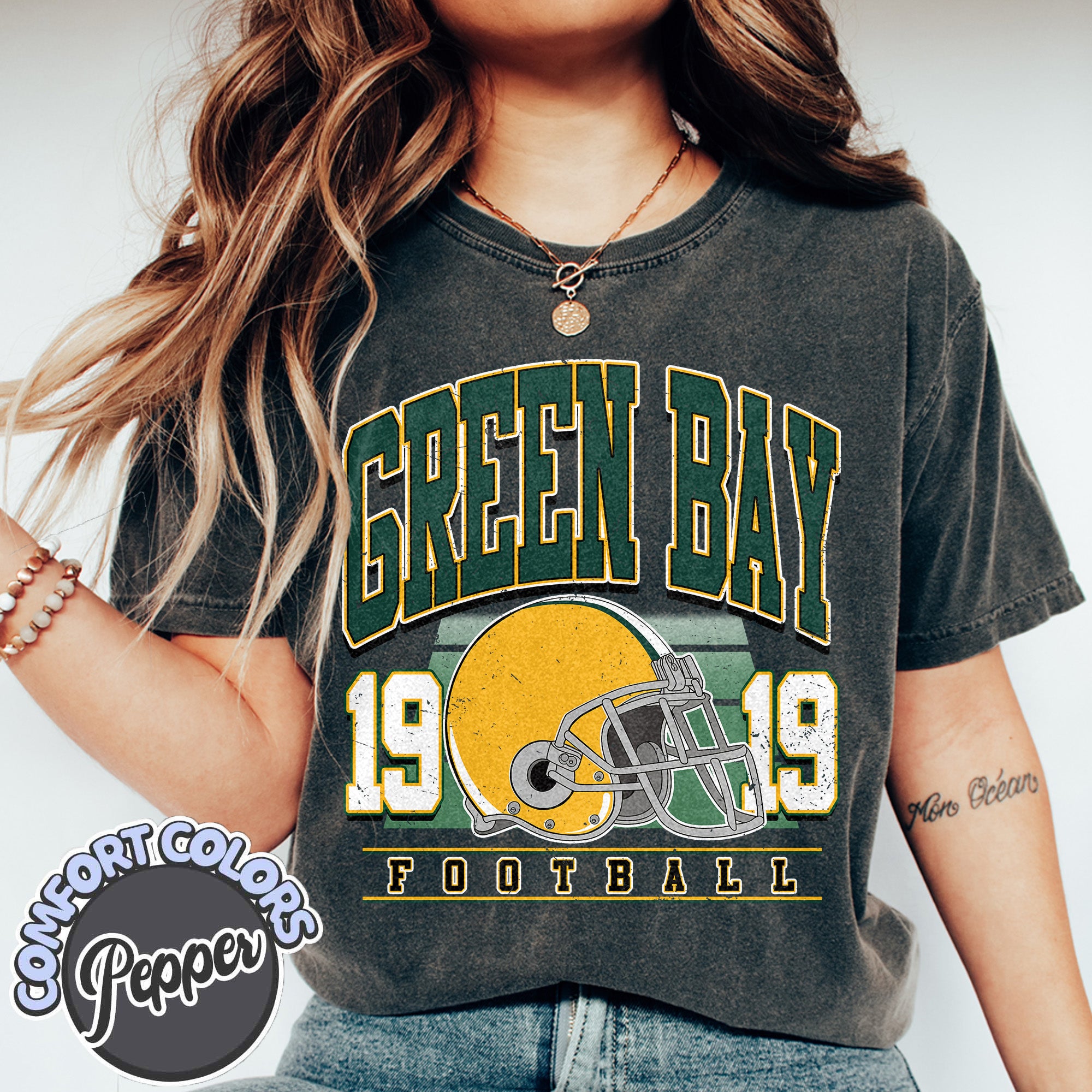 Unisex Green Bay football vintage t-shirt for men and women