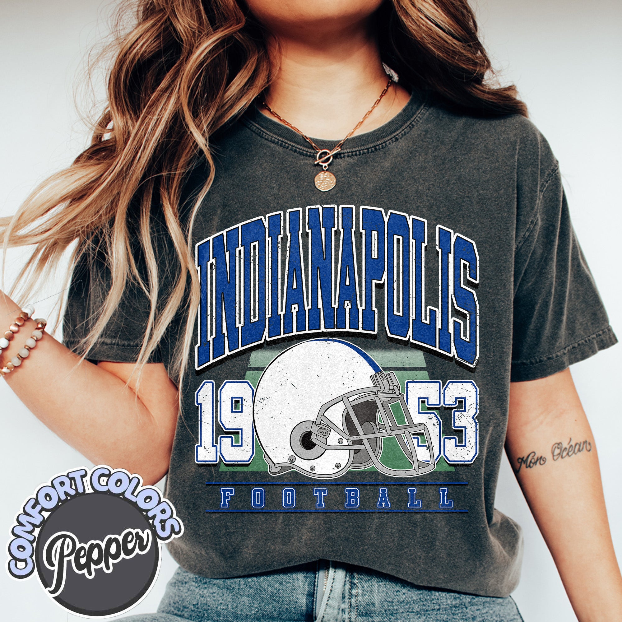 Unisex Indianapolis football vintage t-shirt for men and women