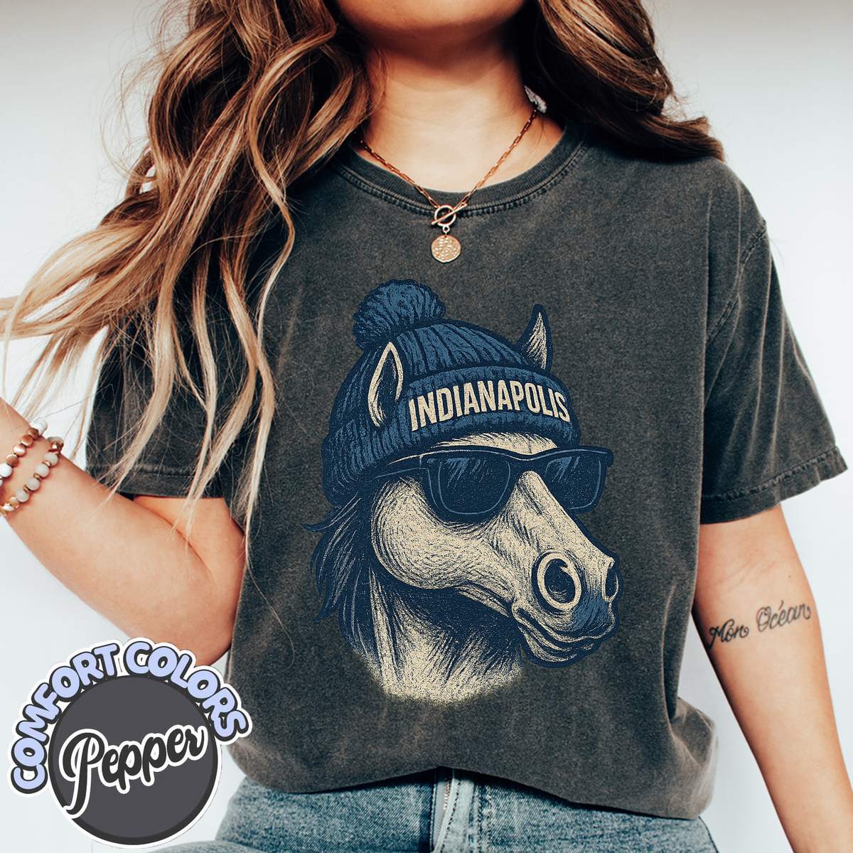 Unisex Indianapolis football vintage t-shirt for men and women