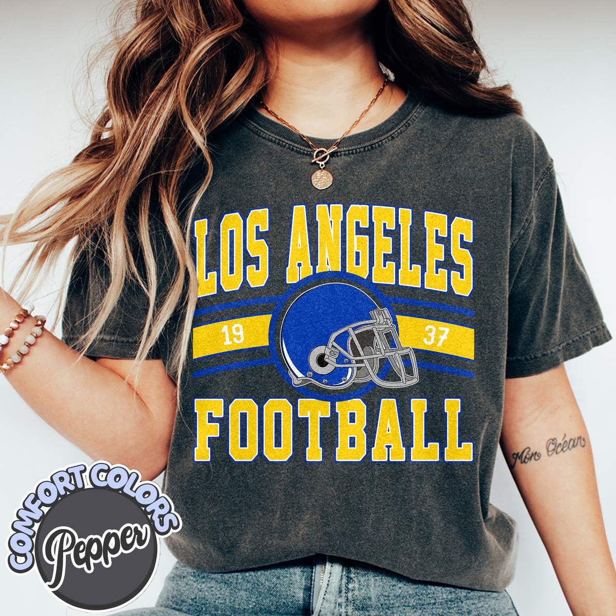 Unisex Los Angeles football vintage t-shirt for men and women