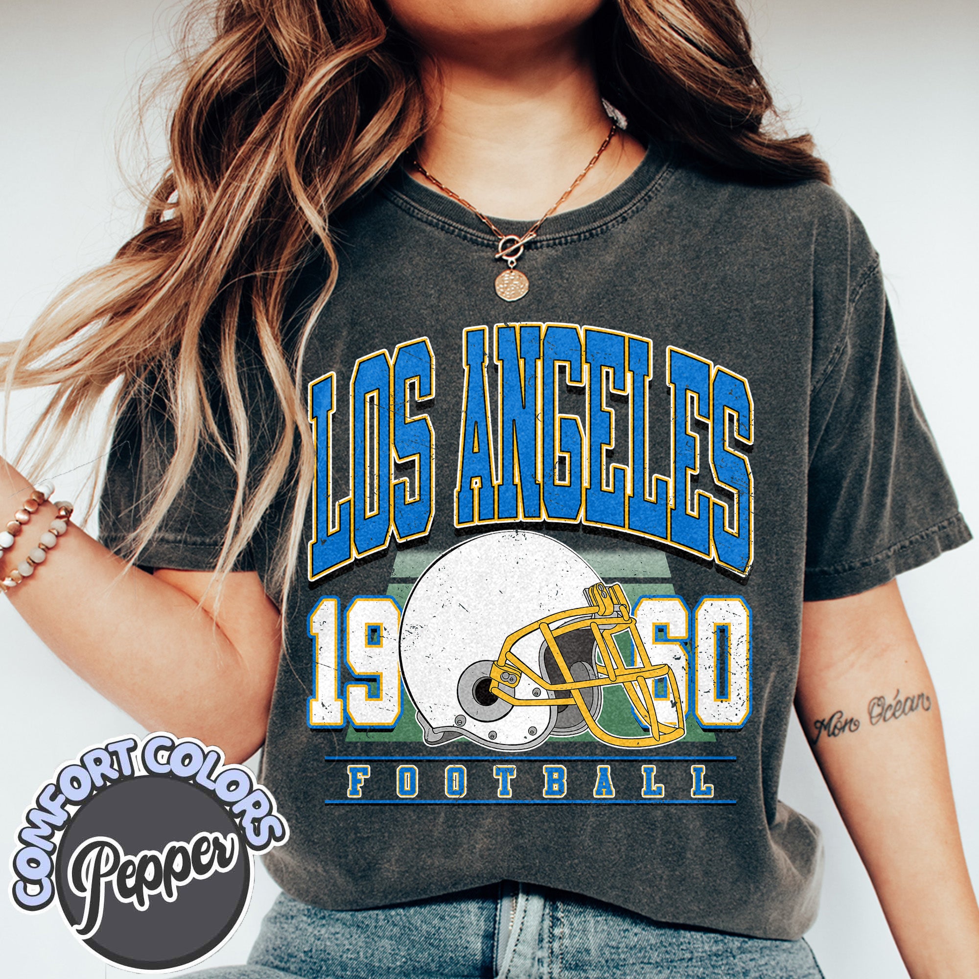 Unisex Los Angeles football vintage t-shirt for men and women