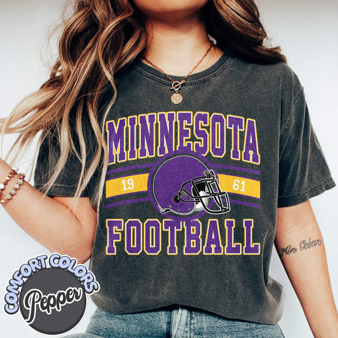 Unisex Minnesota football vintage t-shirt for men and women