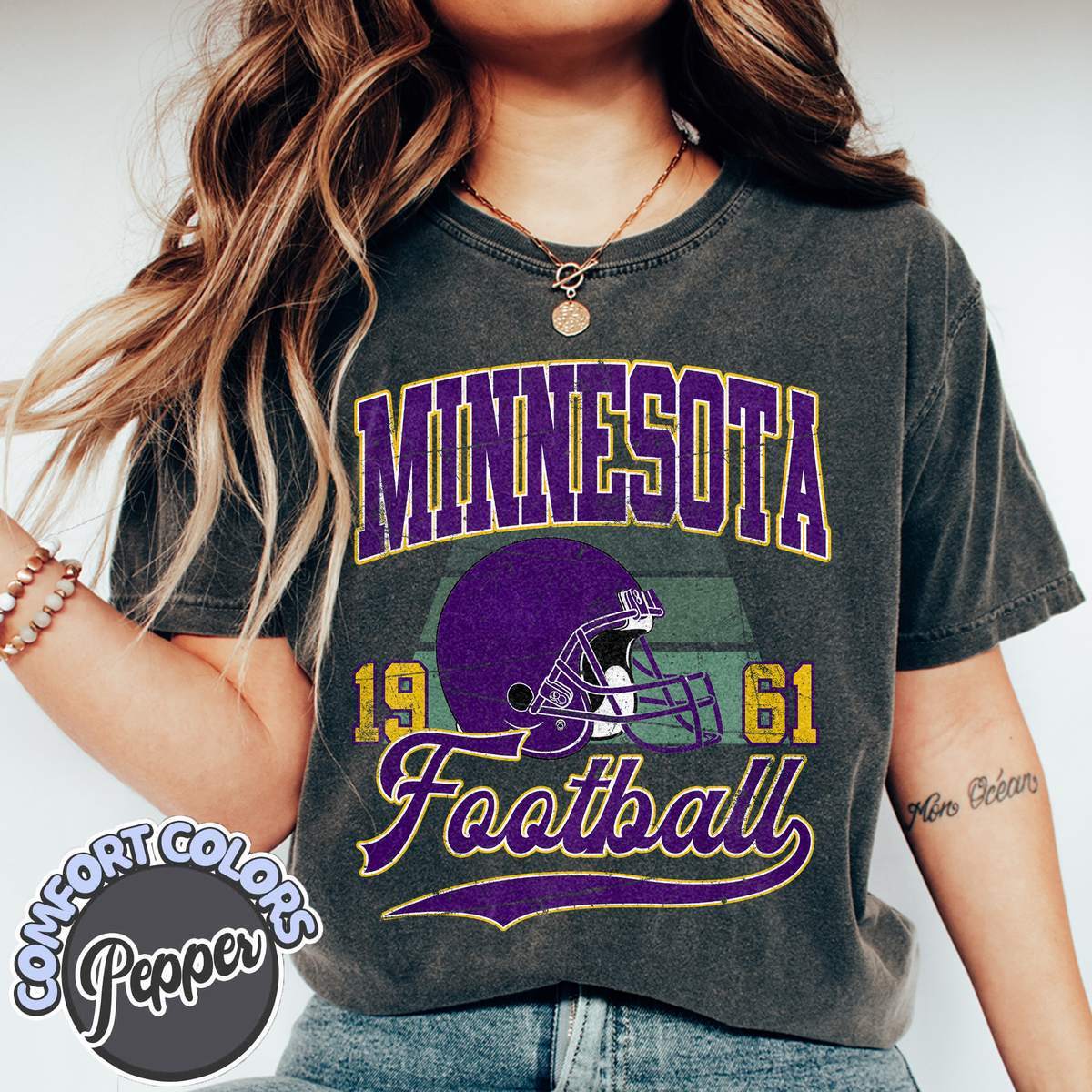 Unisex Minnesota football vintage t-shirt for men and women