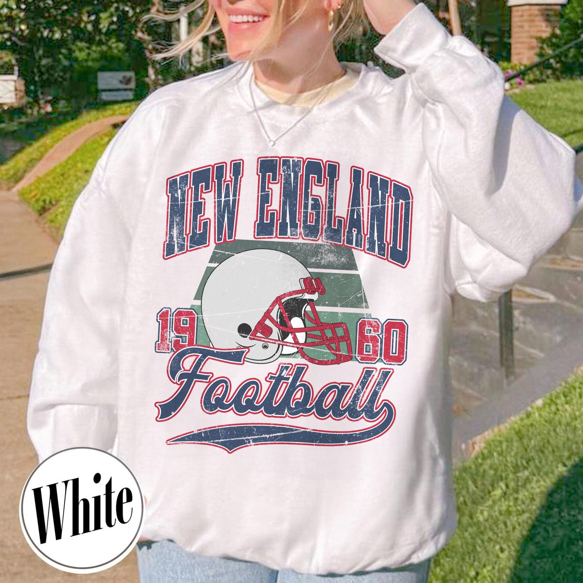 Unisex New England football vintage crewneck sweatshirt for men and women