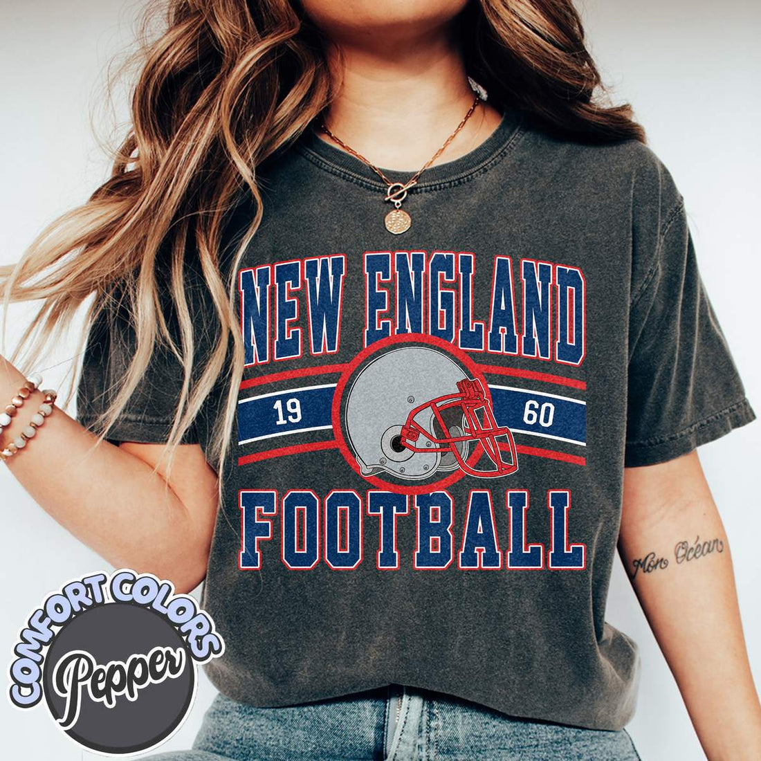 Unisex New England football vintage t-shirt for men and women