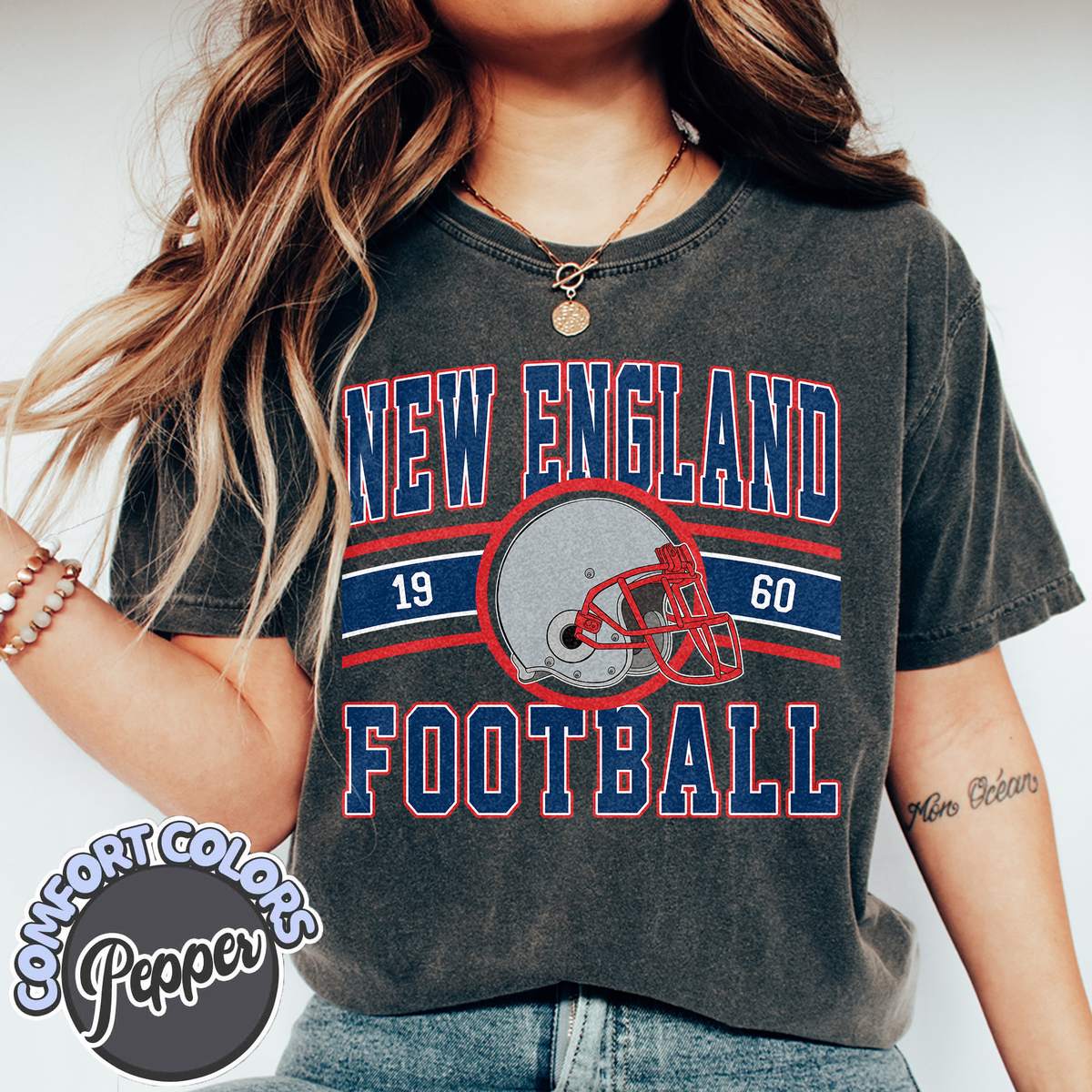 Unisex New England football vintage t-shirt for men and women