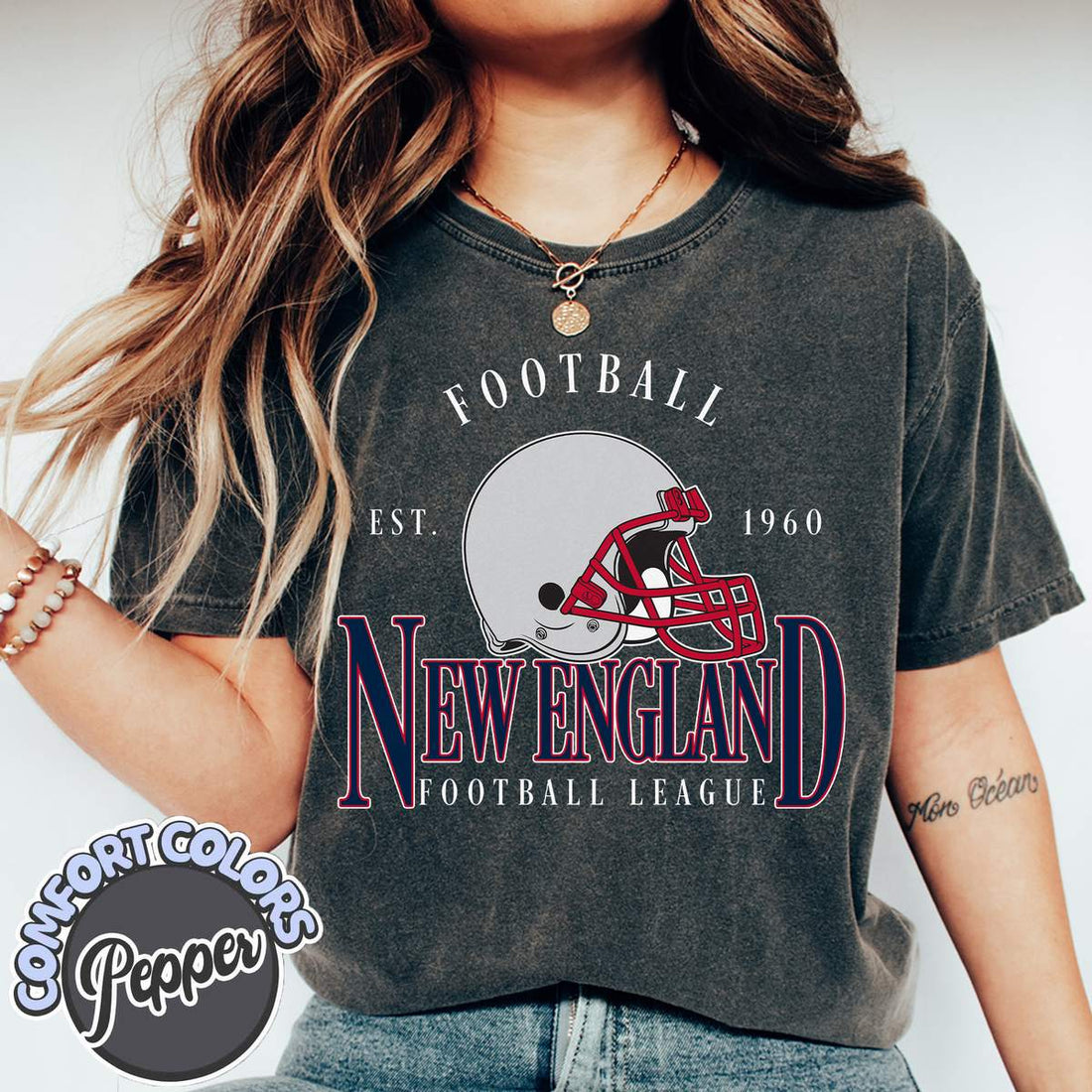 Unisex New England football vintage t-shirt for men and women