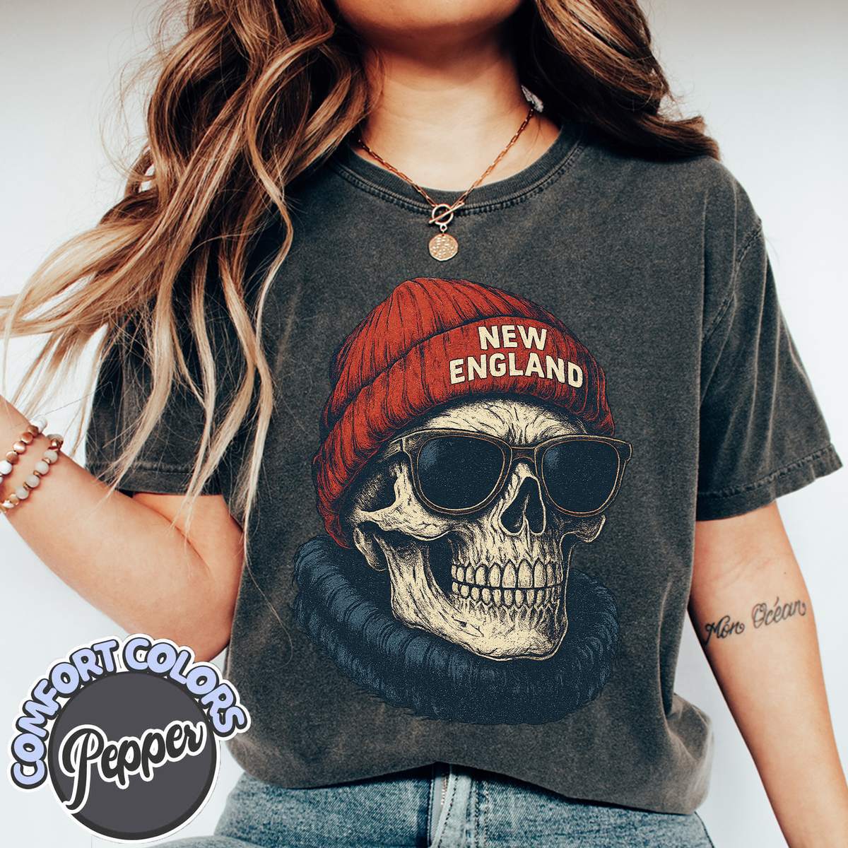 Unisex New England football vintage t-shirt for men and women