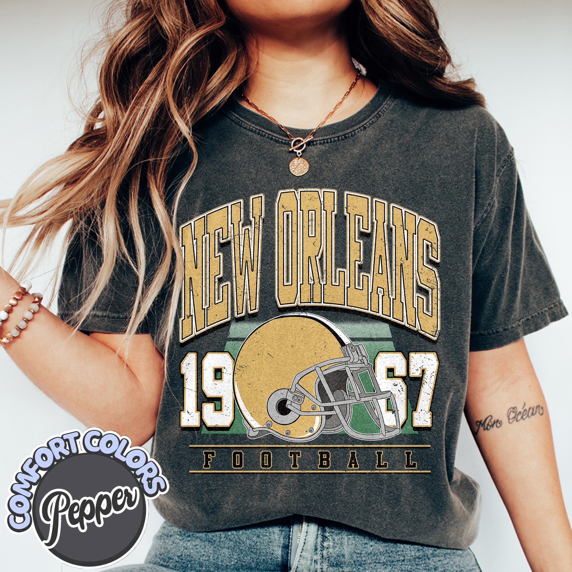 Unisex New Orleans football vintage t-shirt for men and women