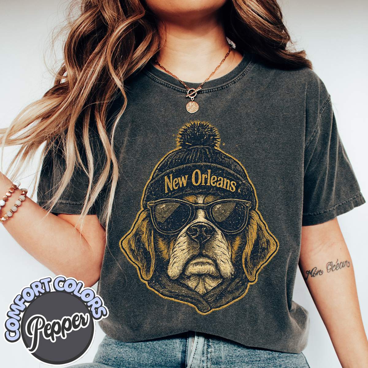 Unisex New Orleans football vintage t-shirt for men and women