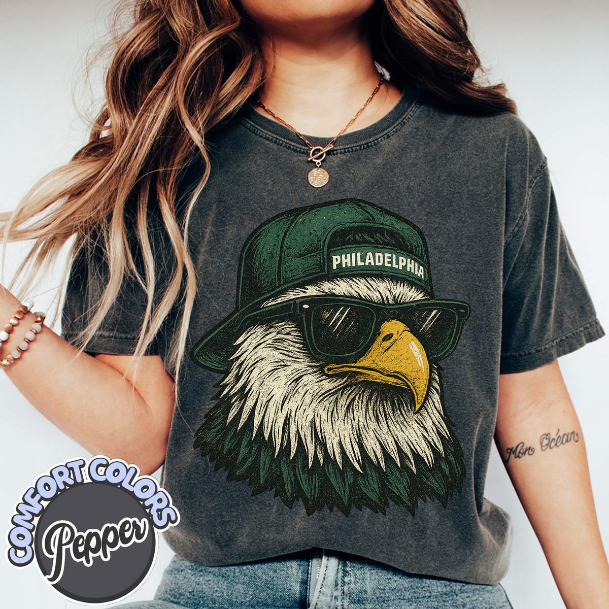 Unisex Philadelphia football vintage t-shirt for men and women