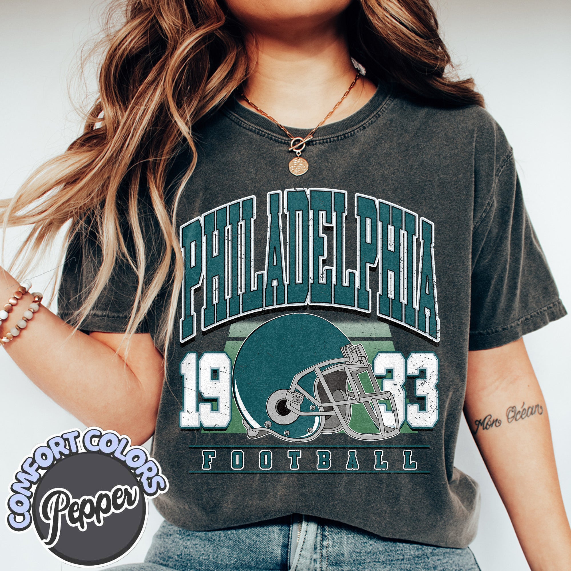 Unisex Philadelphia football vintage t-shirt for men and women