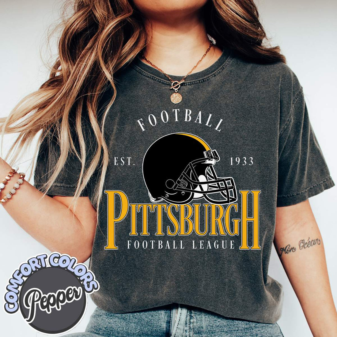 Unisex Pittsburgh football vintage t-shirt for men and women