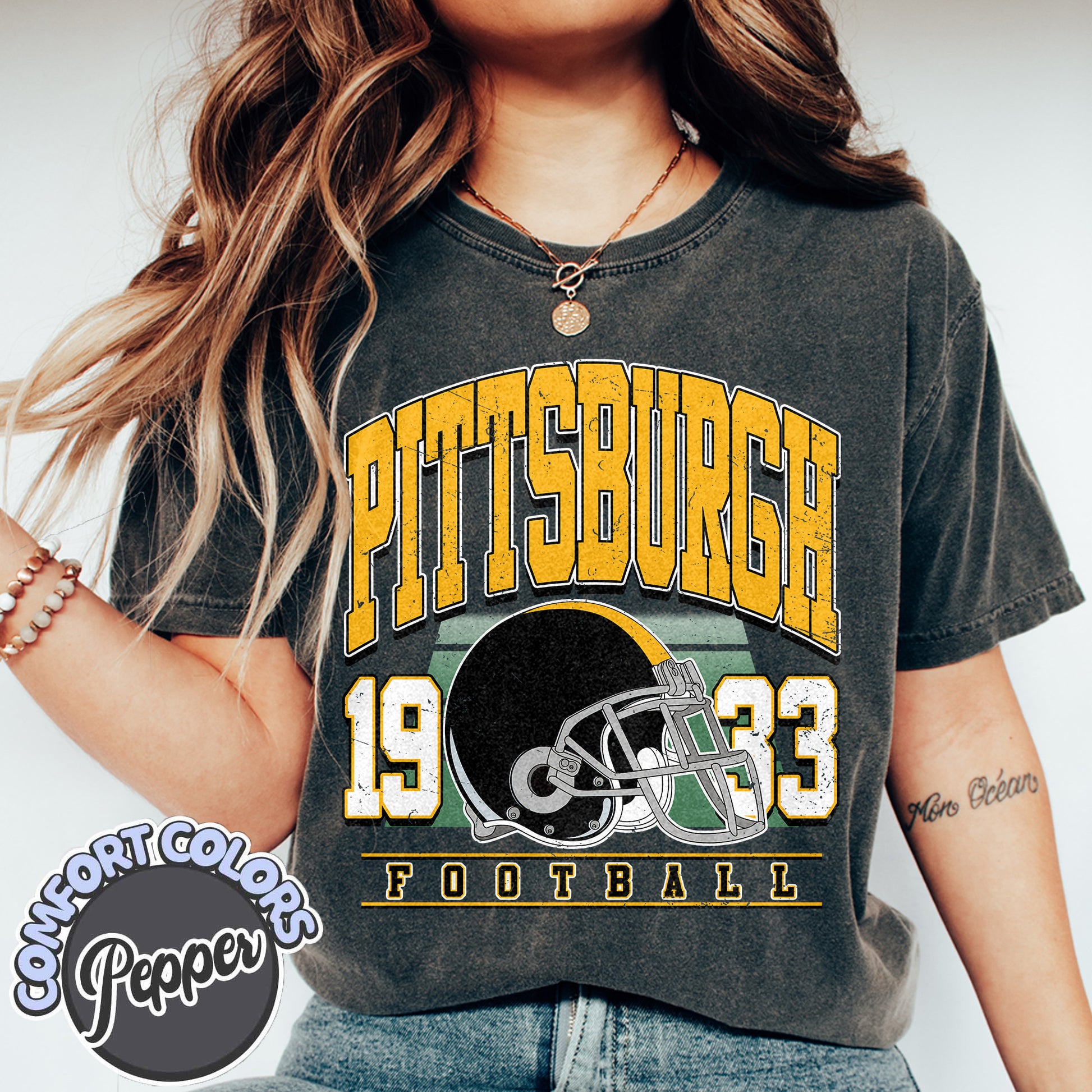 Unisex Pittsburgh football vintage t-shirt for men and women