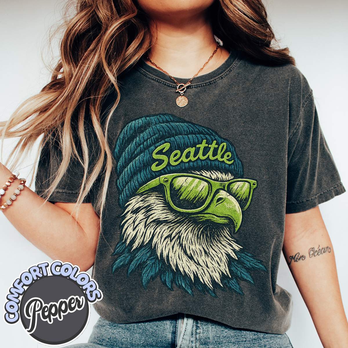 Unisex Seattle football vintage t-shirt for men and women