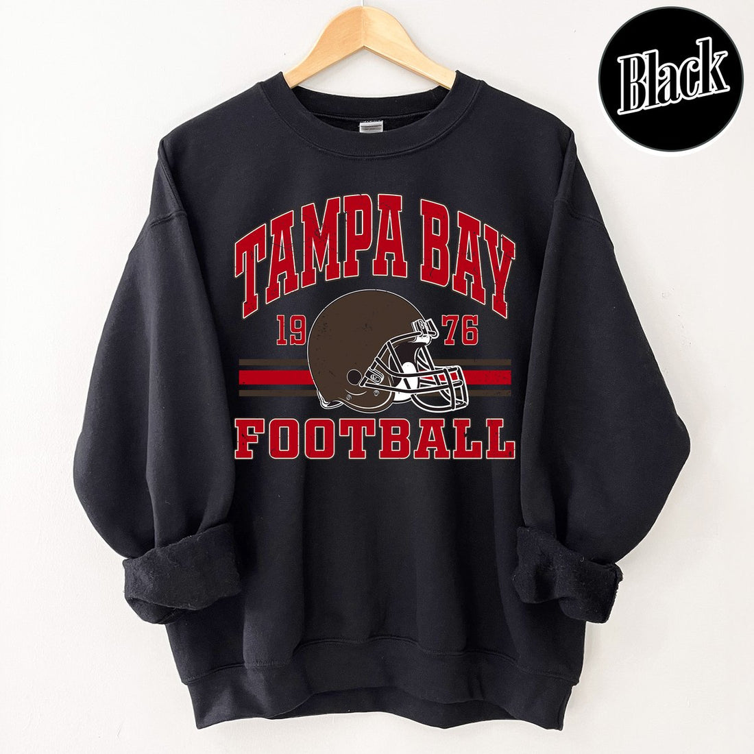 Unisex Tampa Bay football vintage crewneck sweatshirt for men and women