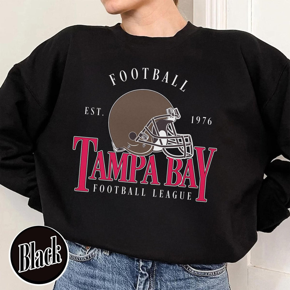 Unisex Tampa Bay football vintage crewneck sweatshirt for men and women